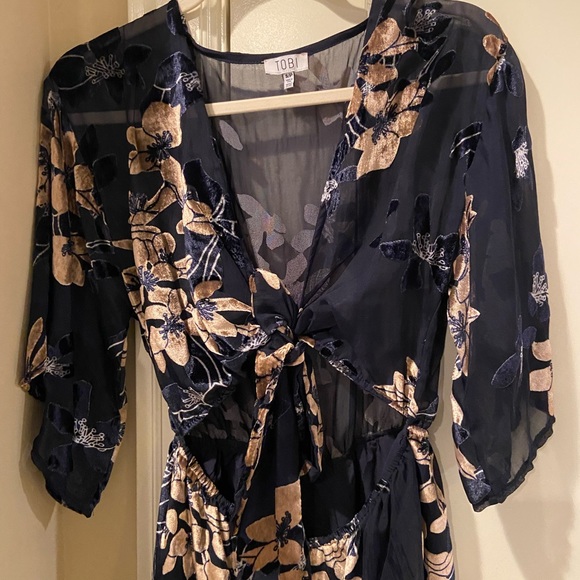 Tobi romper with dark blue and gold velvet flowers - Picture 5 of 6